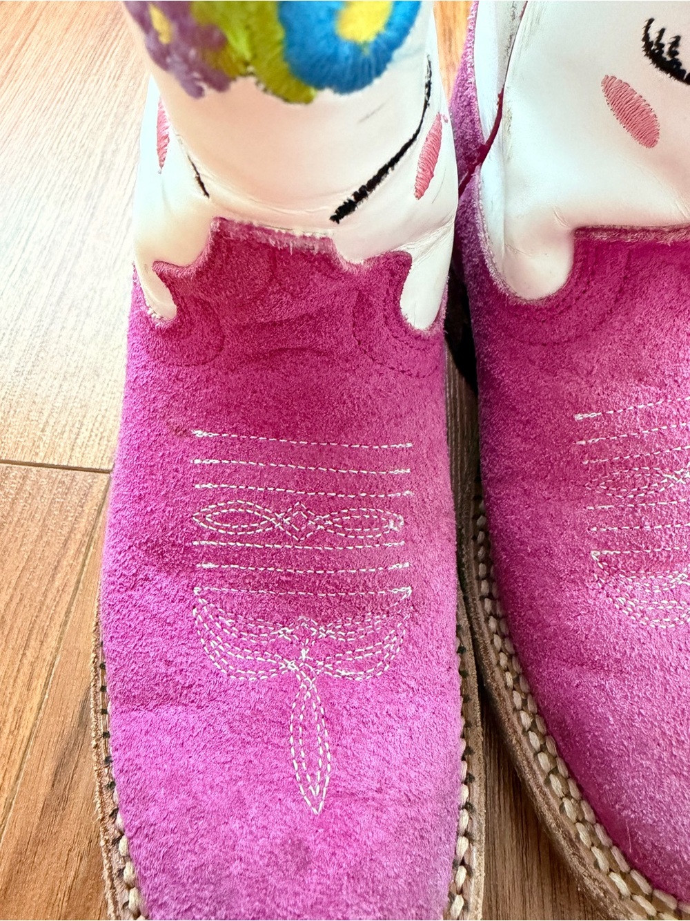 Girls White & Pink Unicorn Embroidered Kids Western Boots - Picture 3 of 6